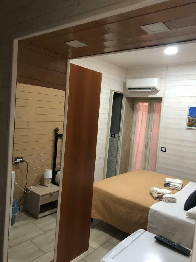 Rooms Chanel Syracuse Luaran gambar